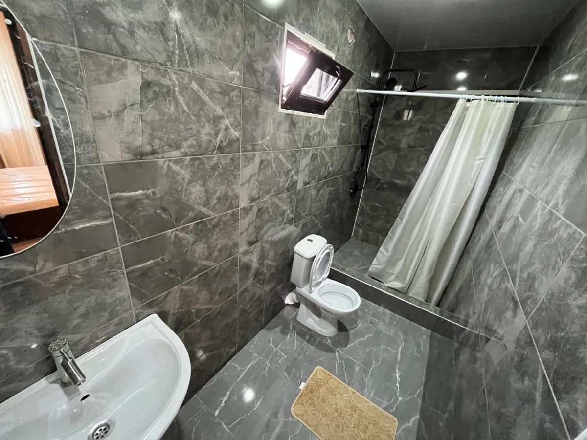Леон Hotel Gagra Bagian luar foto