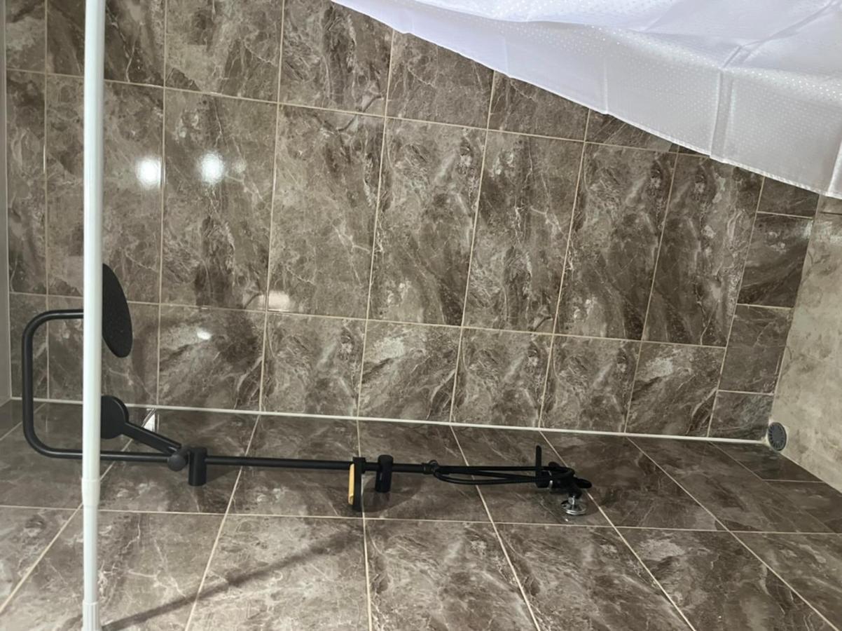 Леон Hotel Gagra Bagian luar foto